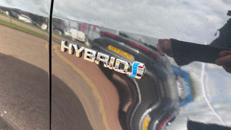 Toyota Yaris 1.5 Hybrid Design 5dr CVT Hybrid Hatchback